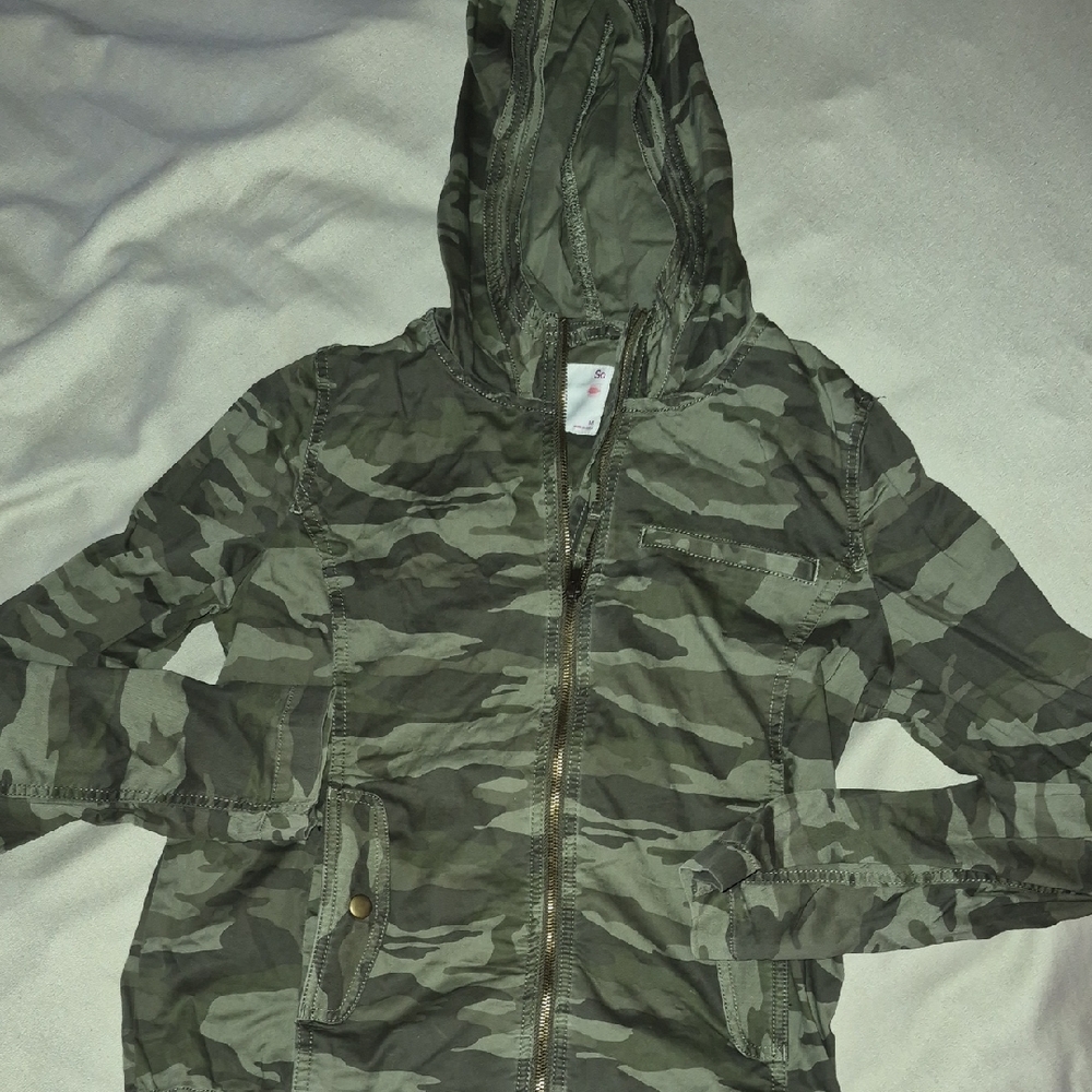 SO Camouflage Hooded Jacket - Green